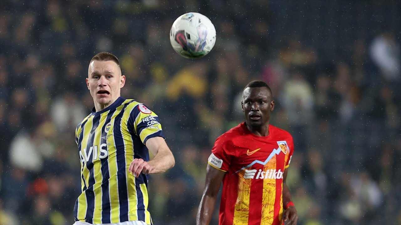 Ziraat Türkiye Kupası'nda Fenerbahçe yarı finalde