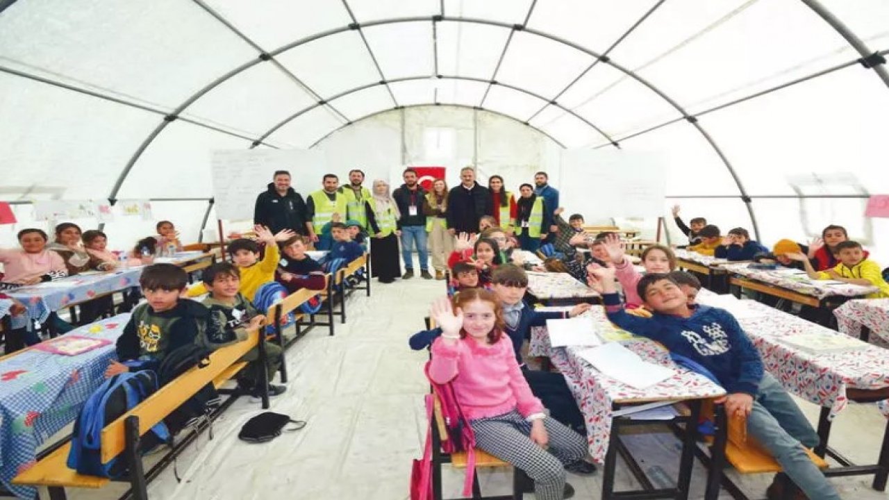 Bakan Özer açıkladı: Kahramanmaraş’ta sınıfta kalma yok!