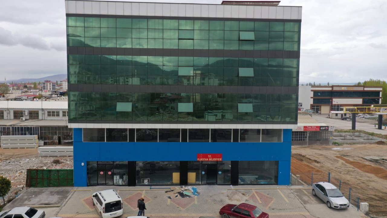 Kahramanmaraş'ın Elbistan Belediyesi yeni binasına taşınıyor!