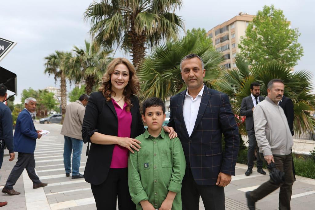 Zuhal Karakoç Dora "Çiftçilerimiz kafalarında soru işareti olmadan üretecek şehrimiz kazanacak”