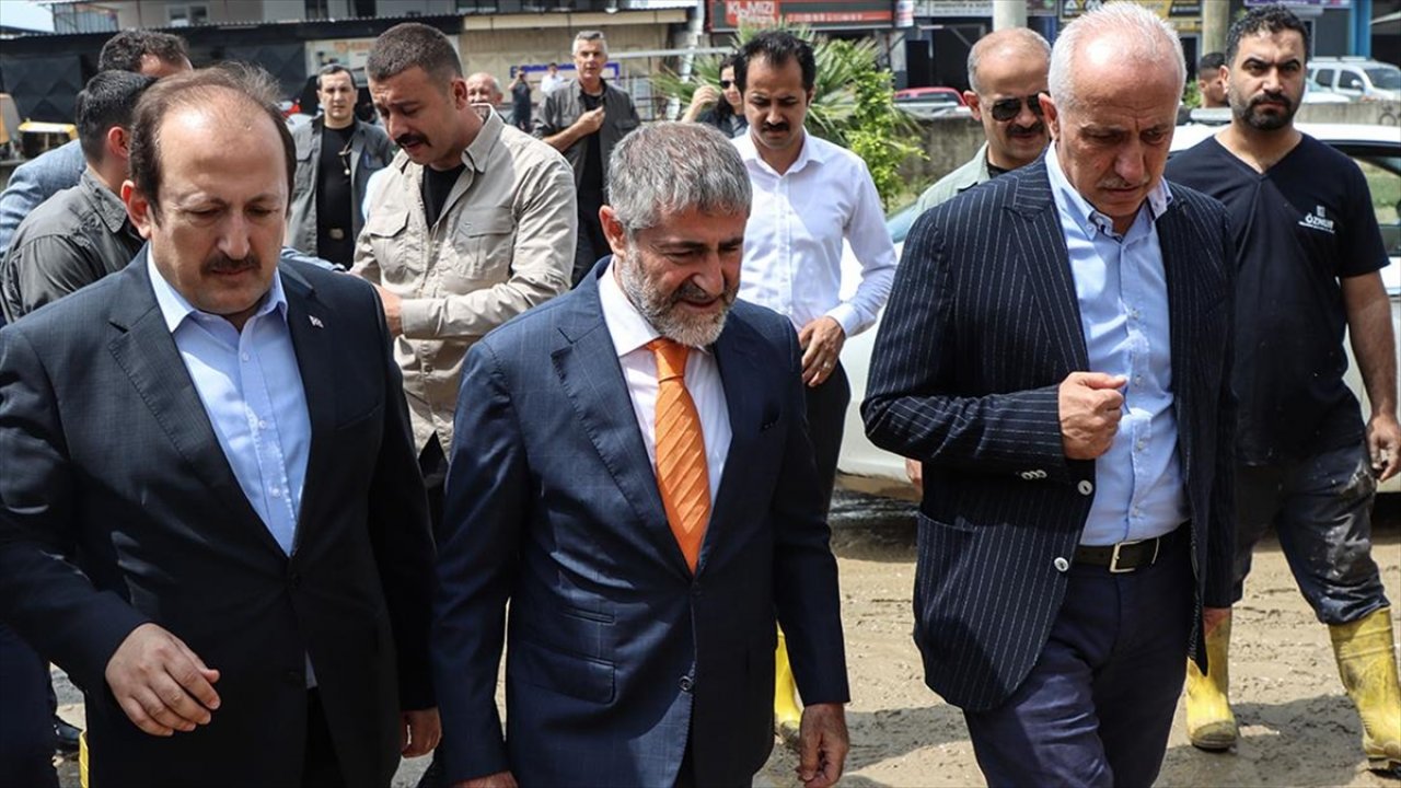 Hazine ve Maliye Bakanı Nebati açıkladı! Zarar gören hanelere 10'ar bin liralık yardım gidecek