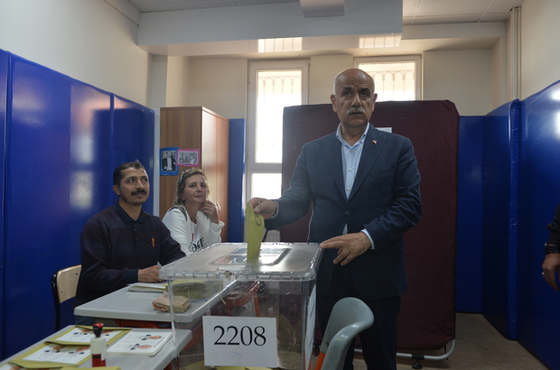  Bakan Kirişci: 'Bu Millete İhanet Edenler Kaybetti'