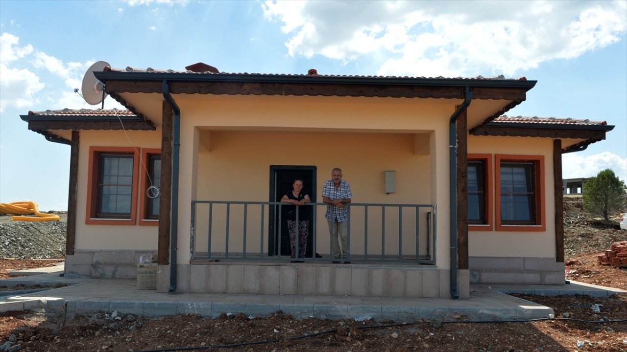 Kahramanmaraş’ta bayrama kadar 55 köy evi teslim edilecek!