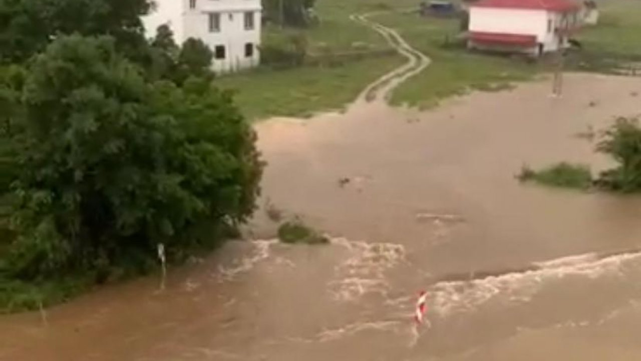Kahramanmaraş’ın bir ilçesi sele teslim oldu!