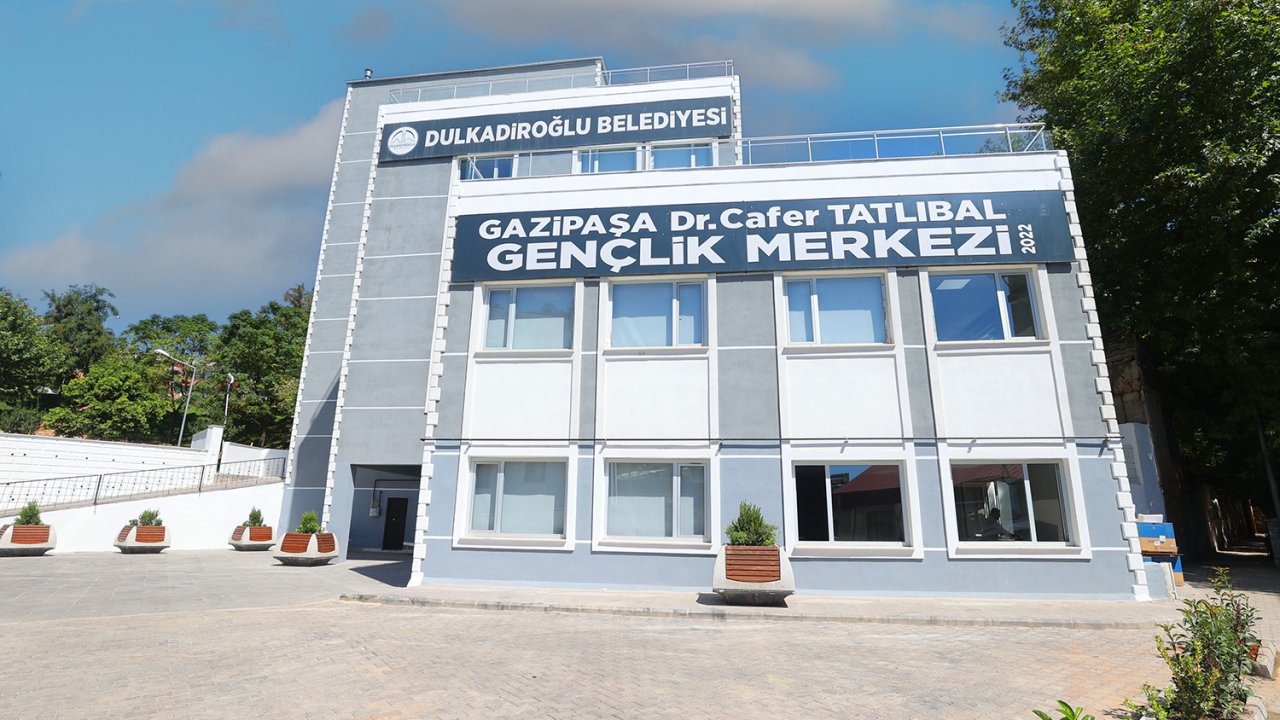 Kahramanmaraş’taki Gençlik Merkezi’nde Kurs Kayıtları Devam Ediyor