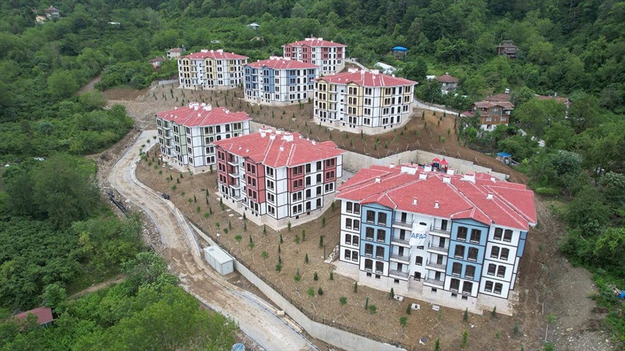 Selzedeler deniz manzaralı konutlarda oturmaya başladı