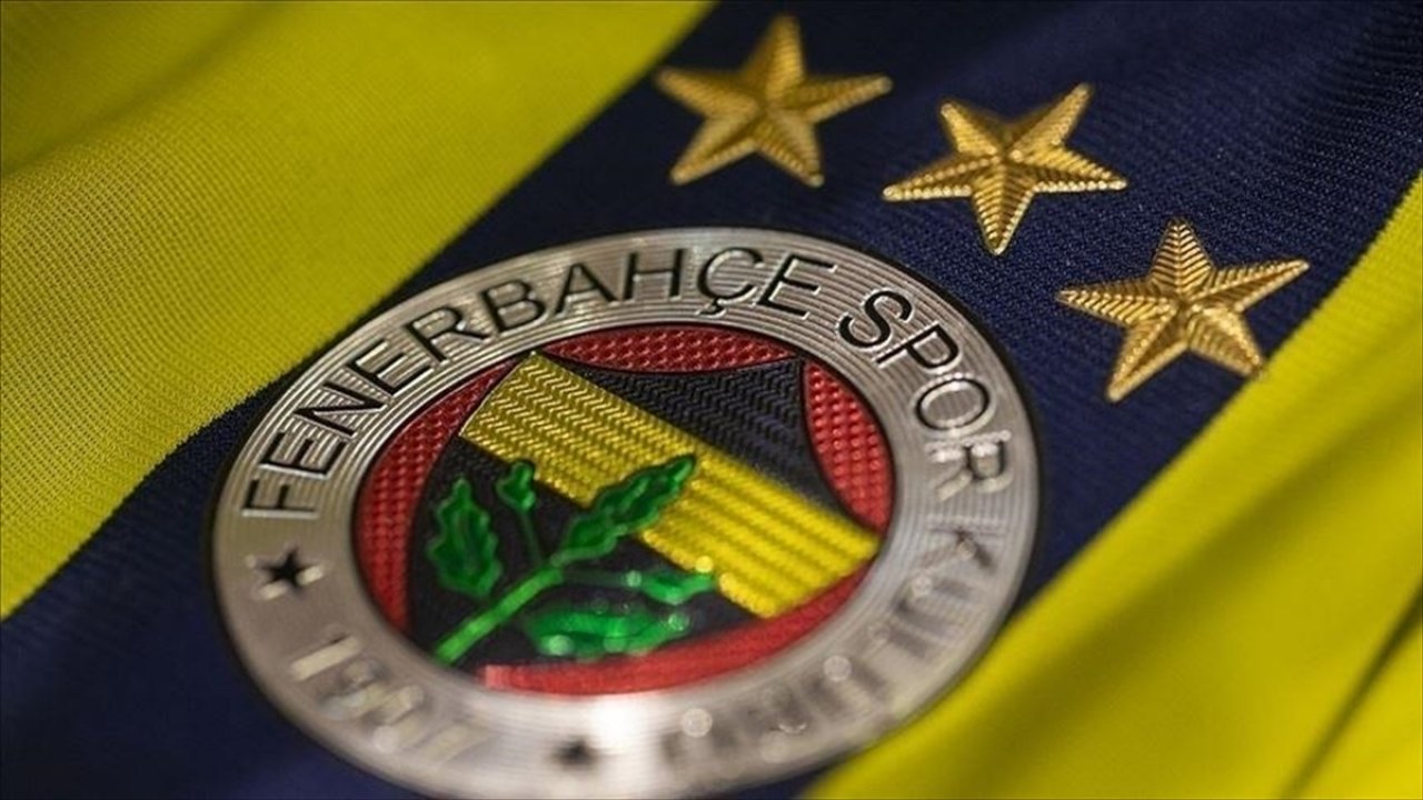 Fenerbahçe, 3 oyuncusuyla yollarını ayırdı