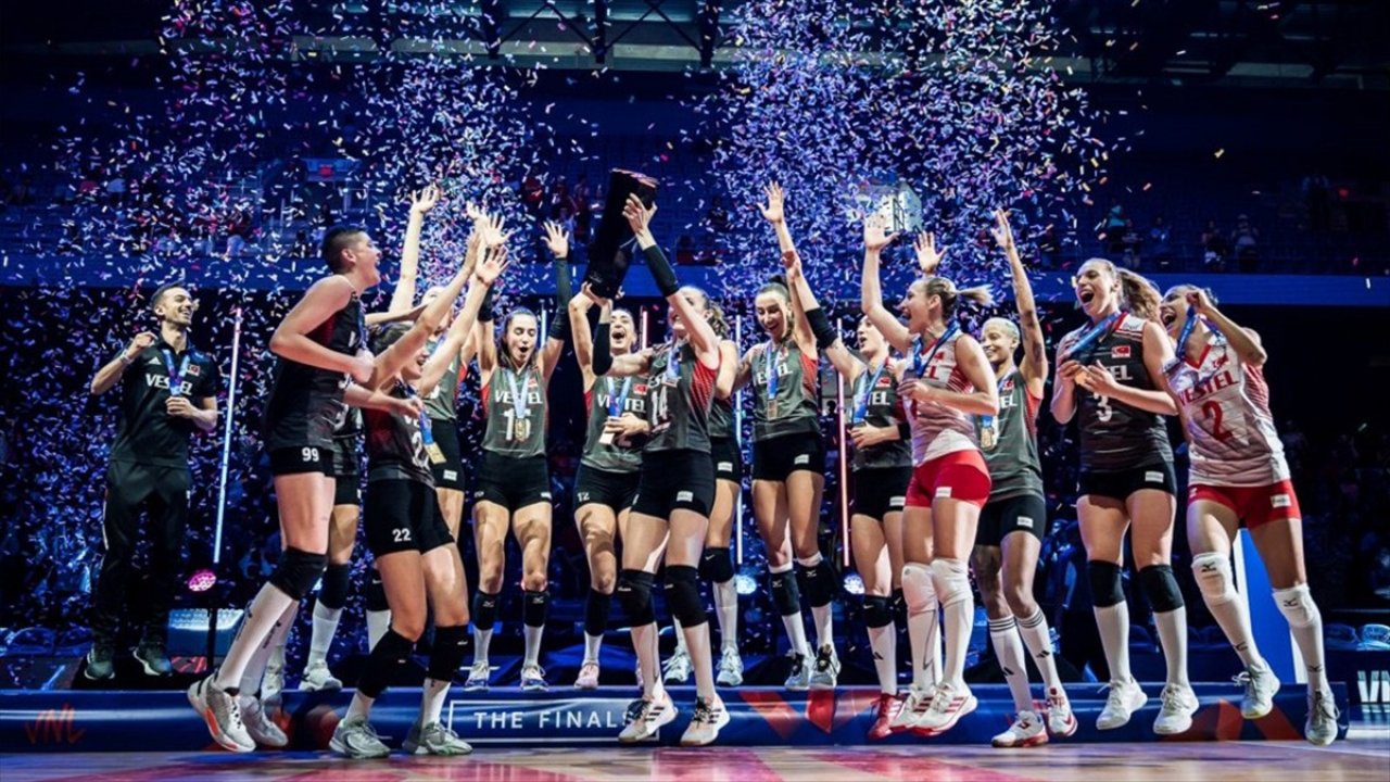 A Milli Kadın Voleybol Takımı, Milletler Ligi'nde şampiyon oldu!