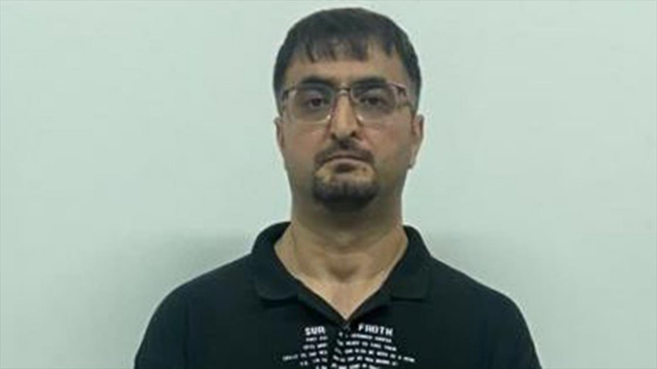 FETÖ'nün "İstanbul Bölge İmamı" yakalandı!