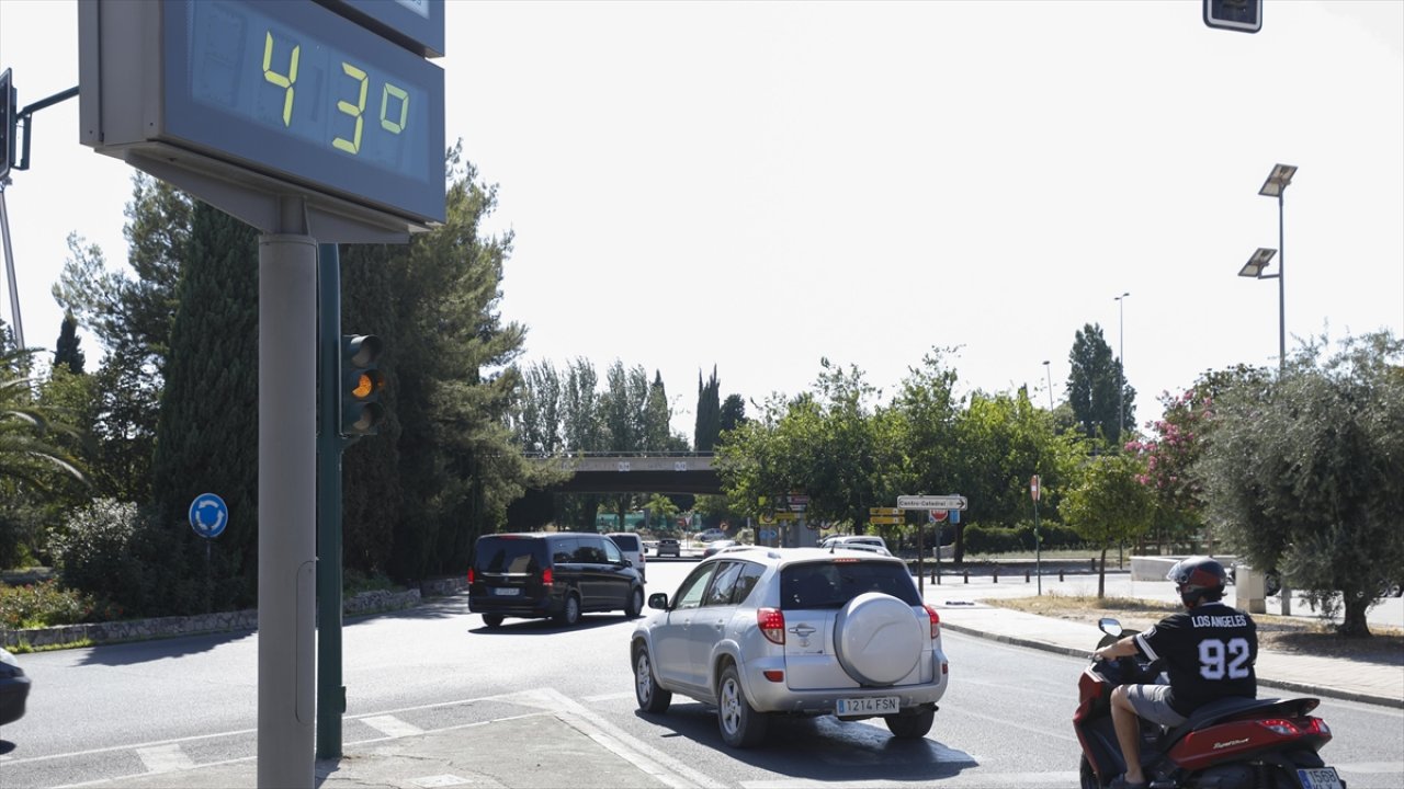 Aşırı sıcaklardan 1 kişi hayatını kaybetti