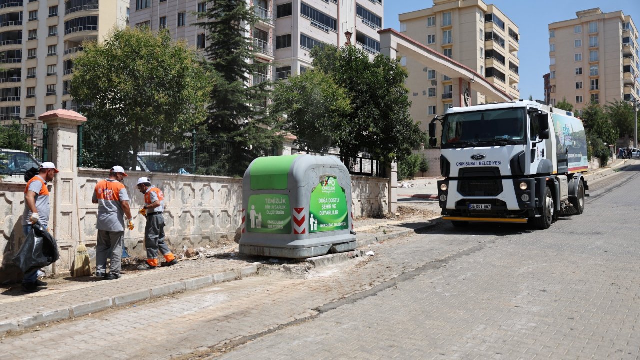Kahramanmaraş Onikişubat Belediyesi’nden hummalı temizlik çalışması!