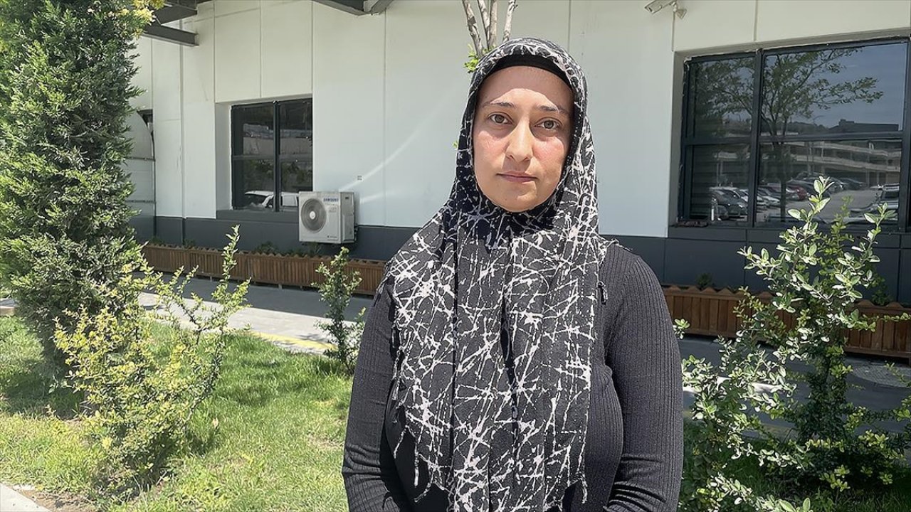 Binadan kopan beton baba ve kızın üzerine düştü!