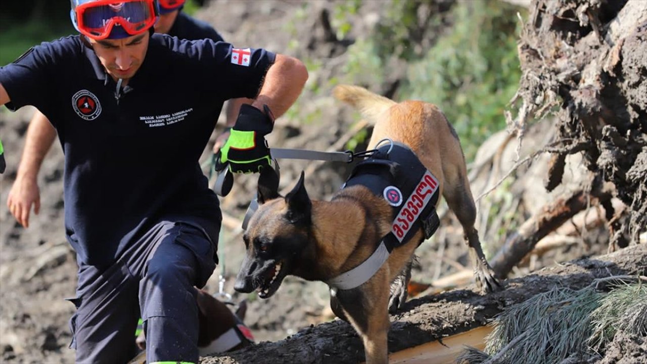 Tatil beldesinde heyelan! 17 kişi hayatını kaybetti!