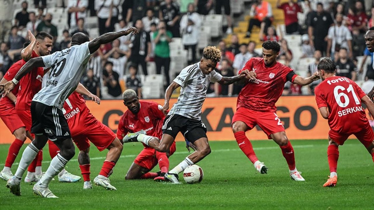 Beşiktaş evinde 1 - 1 berabere kaldı