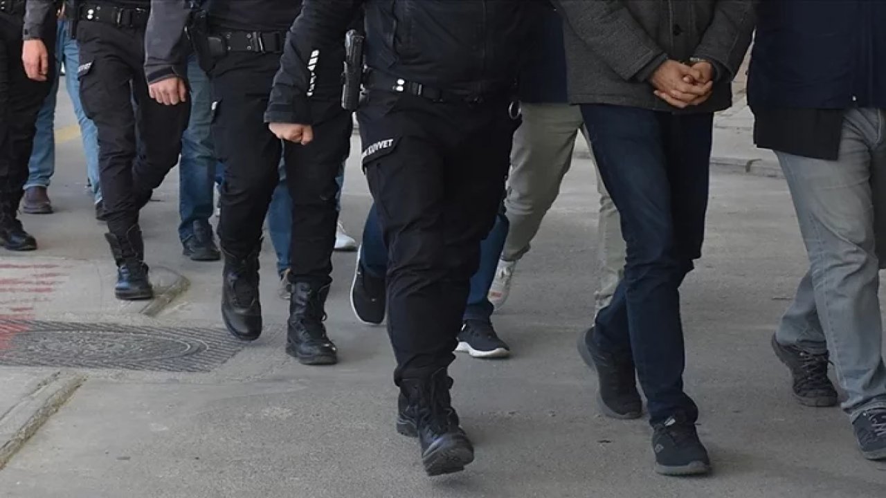 FETÖ'ye kamu mahrem operasyonu! 20 gözaltı kararı