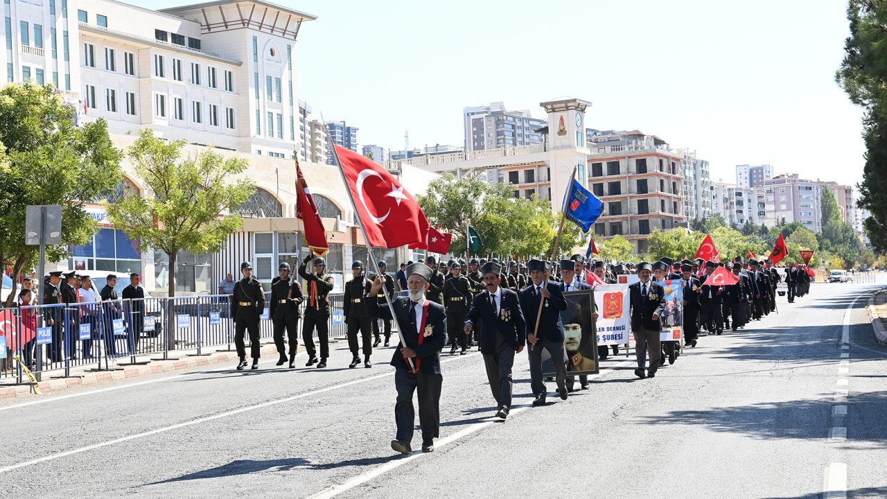 Kahramanmaraş’ta resmi törenlerin yeni adresi Binevler oldu!