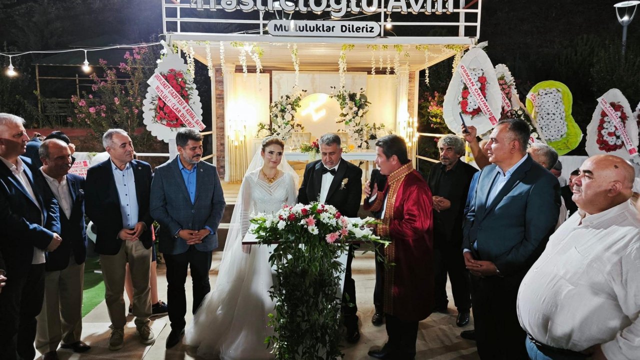 Kahramanmaraş’ta iki gazeteci evlendi