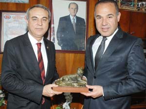 Milletvekili Dedeoğlu Ceyhan’da