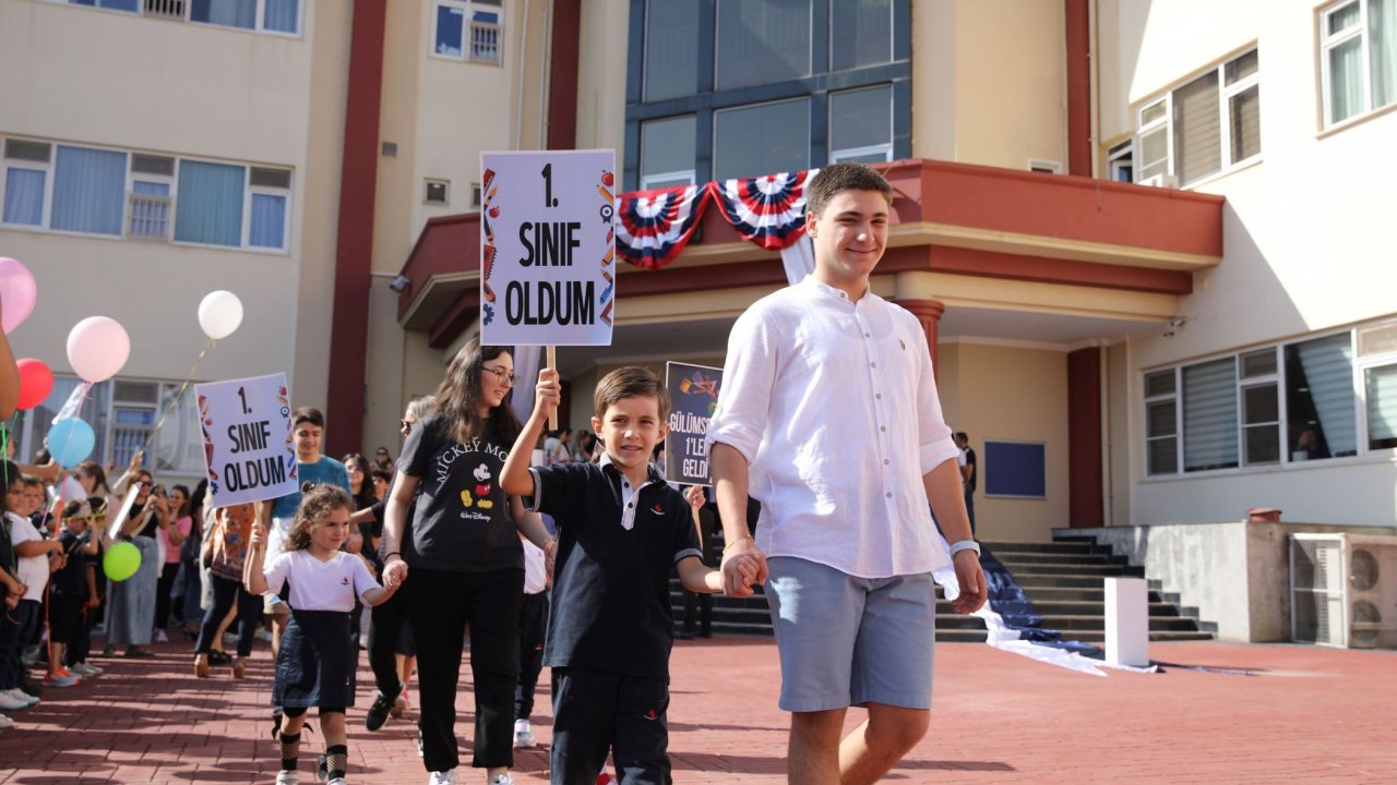 SANKO Okulları yeni öğretim yılına Cumhuriyetin 100. Yılı coşkusuyla “merhaba” dedi!