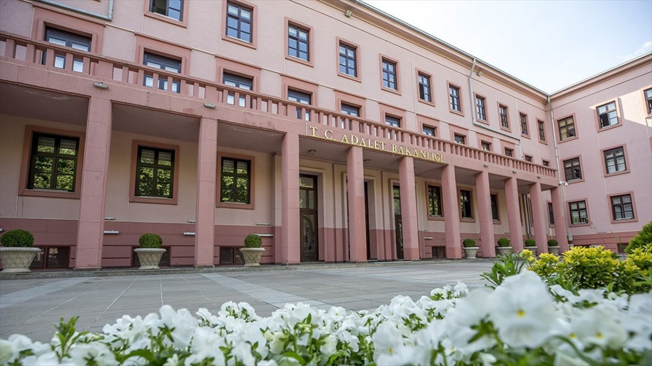 Adalet Bakanlığı 64 personel alacak!