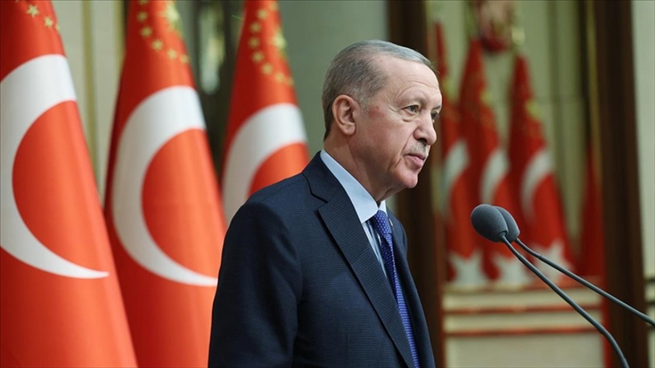 Cumhurbaşkanı Erdoğan: "Türkiye'yi yaşanmaz bulanlar, Türkiye'yi yaşanmaz kılanlardır"