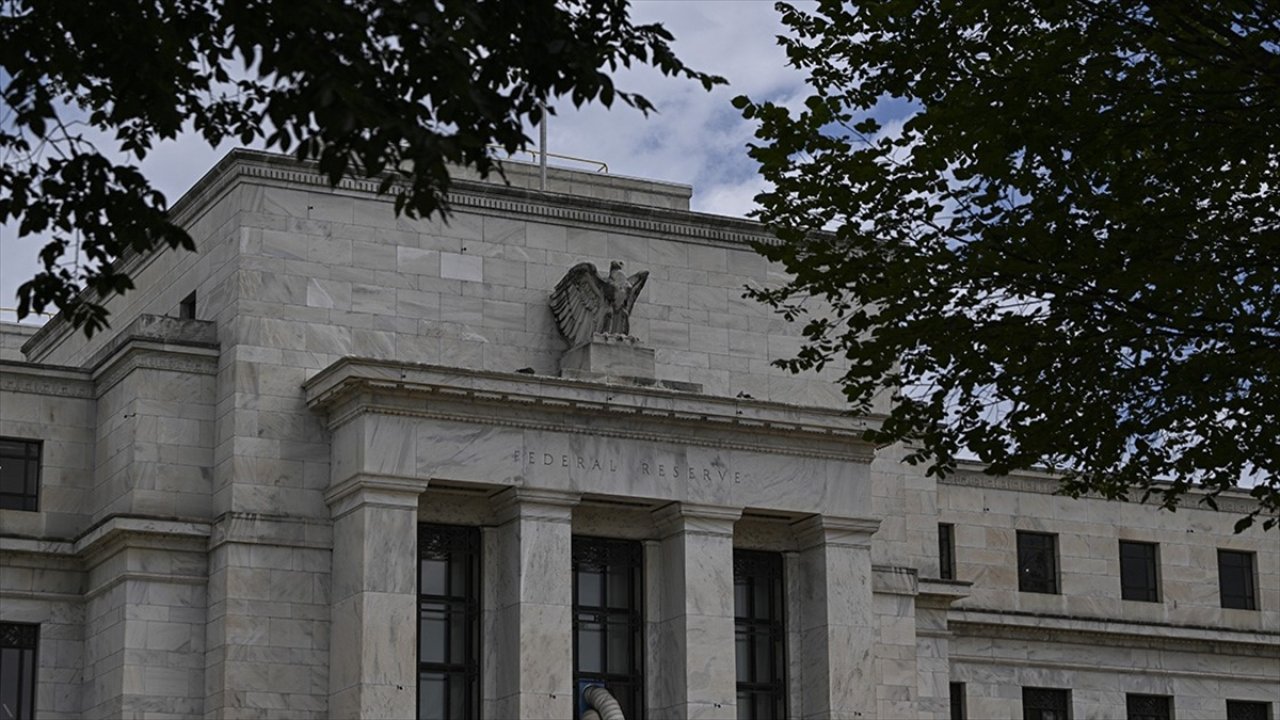 Fed'ten yüksek faize destek!
