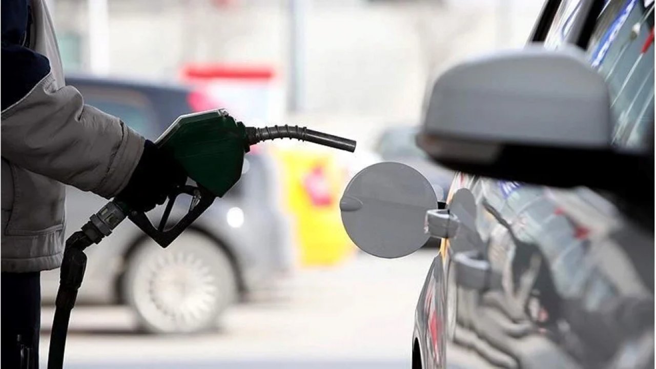 Zam üstüne zam gelen akaryakıta bu kez indirim geliyor!