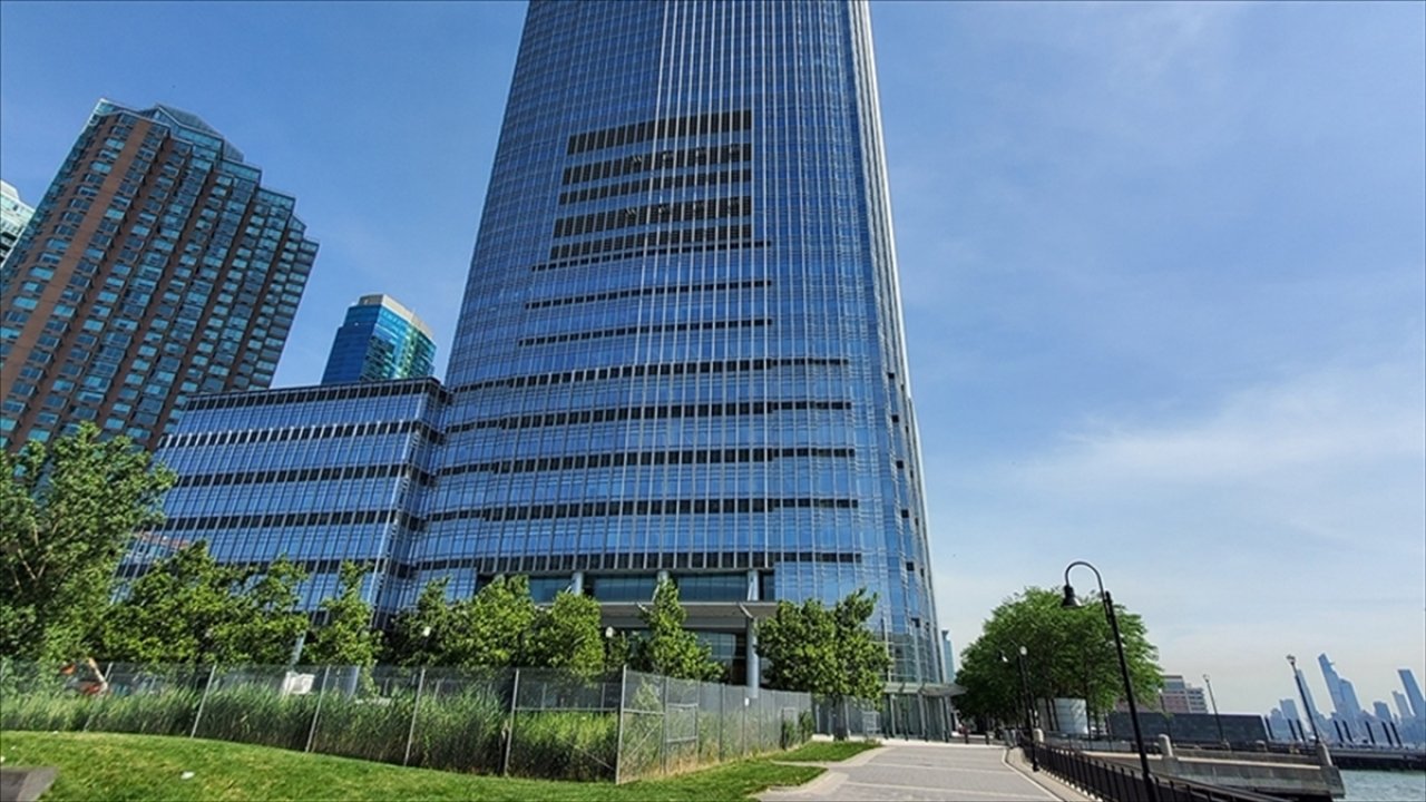 Politika faizindeki hızlı normalleşme TL'de kazancın geri döndüğüne işaret ediyor!