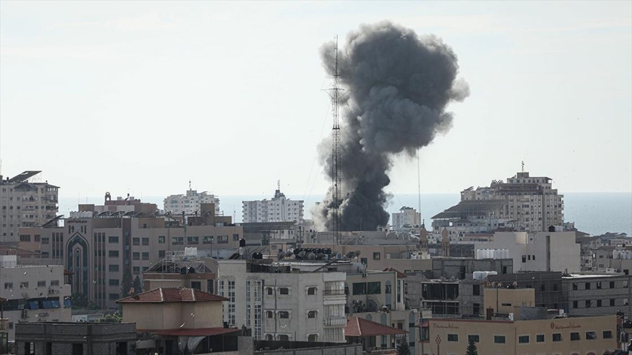 İsrail Gazze'ye saldırdı! 198 kişi öldü
