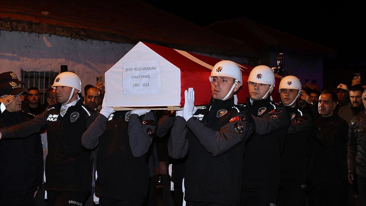 Şehit polis Ankara'da son yolculuğuna uğurlandı