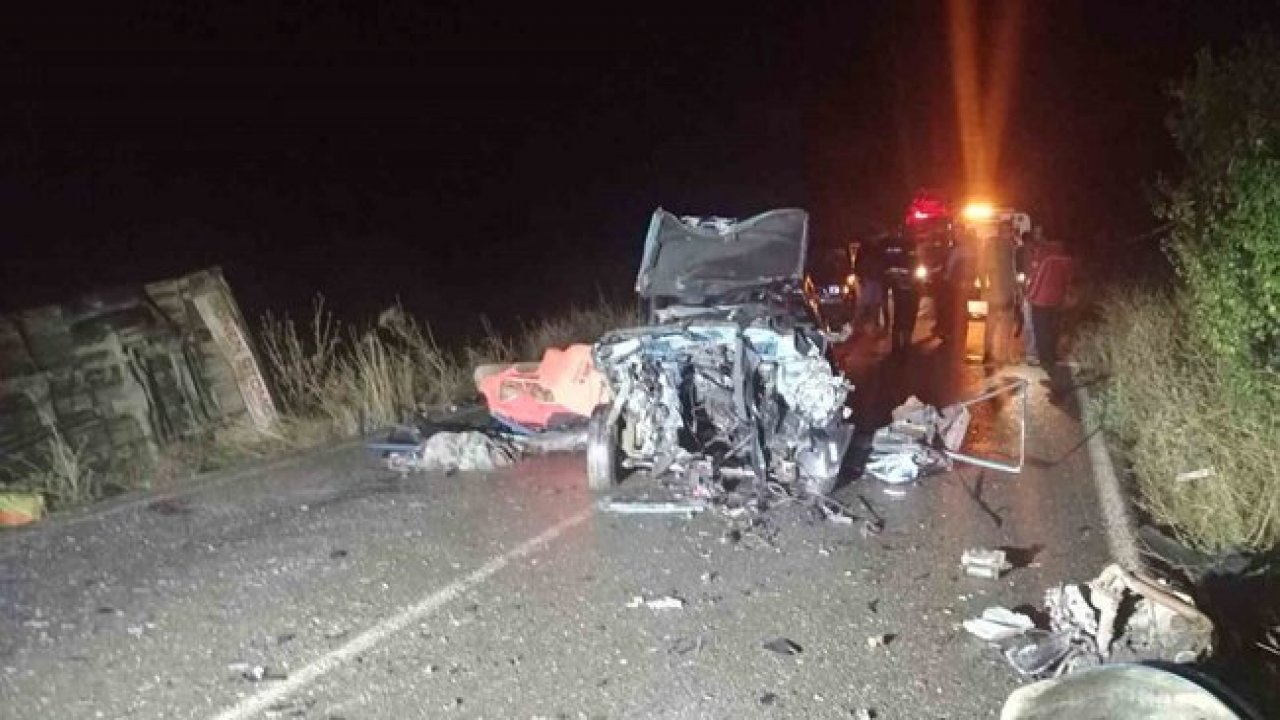 Otomobille kamyonetin çarpıştığı kazada 4 kişi can verdi!