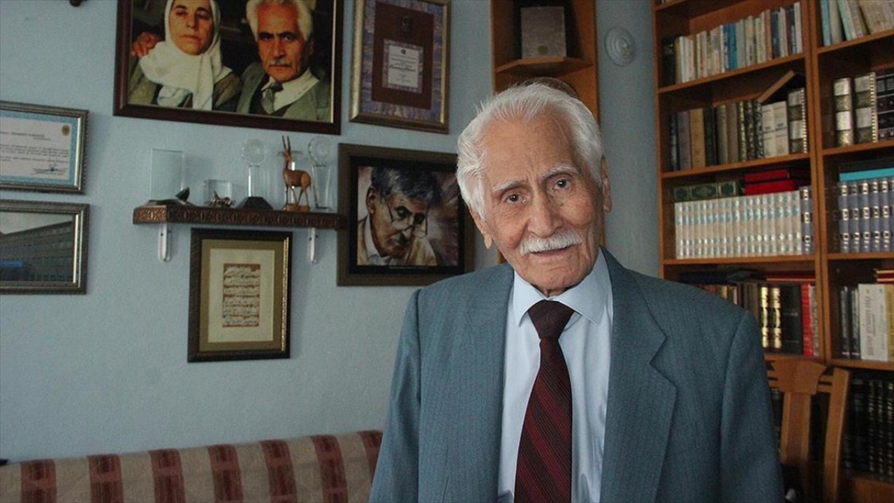 Türk edebiyatının Kahramanmaraşlı Dede Korkut'u Bahaettin Karakoç