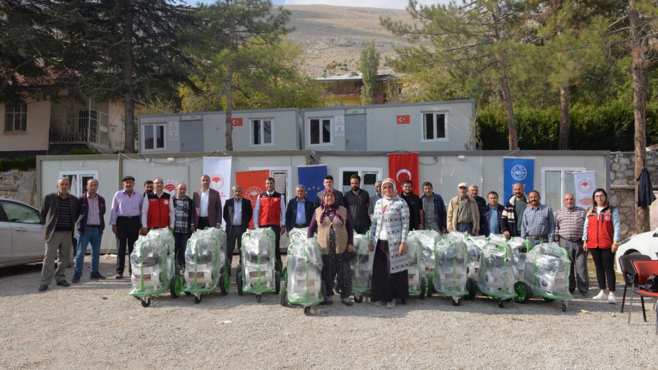 Kahramanmaraş’ta üreticilerin yüzünü güldüren ücretsiz makine desteği!