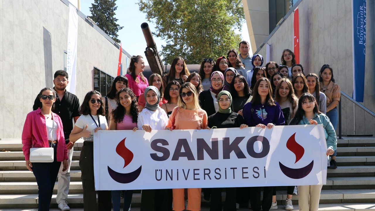 SANKO Üniversitesi’nden yeni öğrencilerine 100. Yıl kültür gezisi