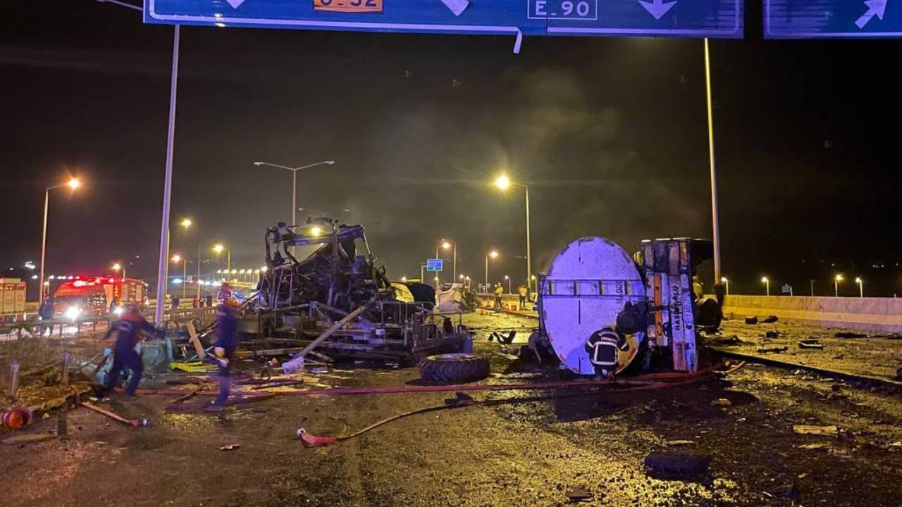 Kahramanmaraş-Gaziantep yolunda korkunç kaza! Üç kişi can verdi!  