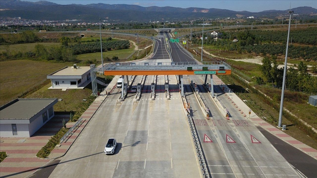 Otoyol ve köprü geçişlerine zam!