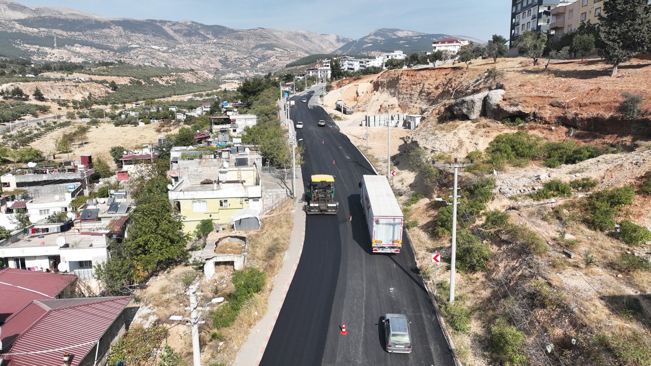 Kahramanmaraş’ta Büğlek Caddesi'nde Asfalt Çalışmaları Sürüyor!