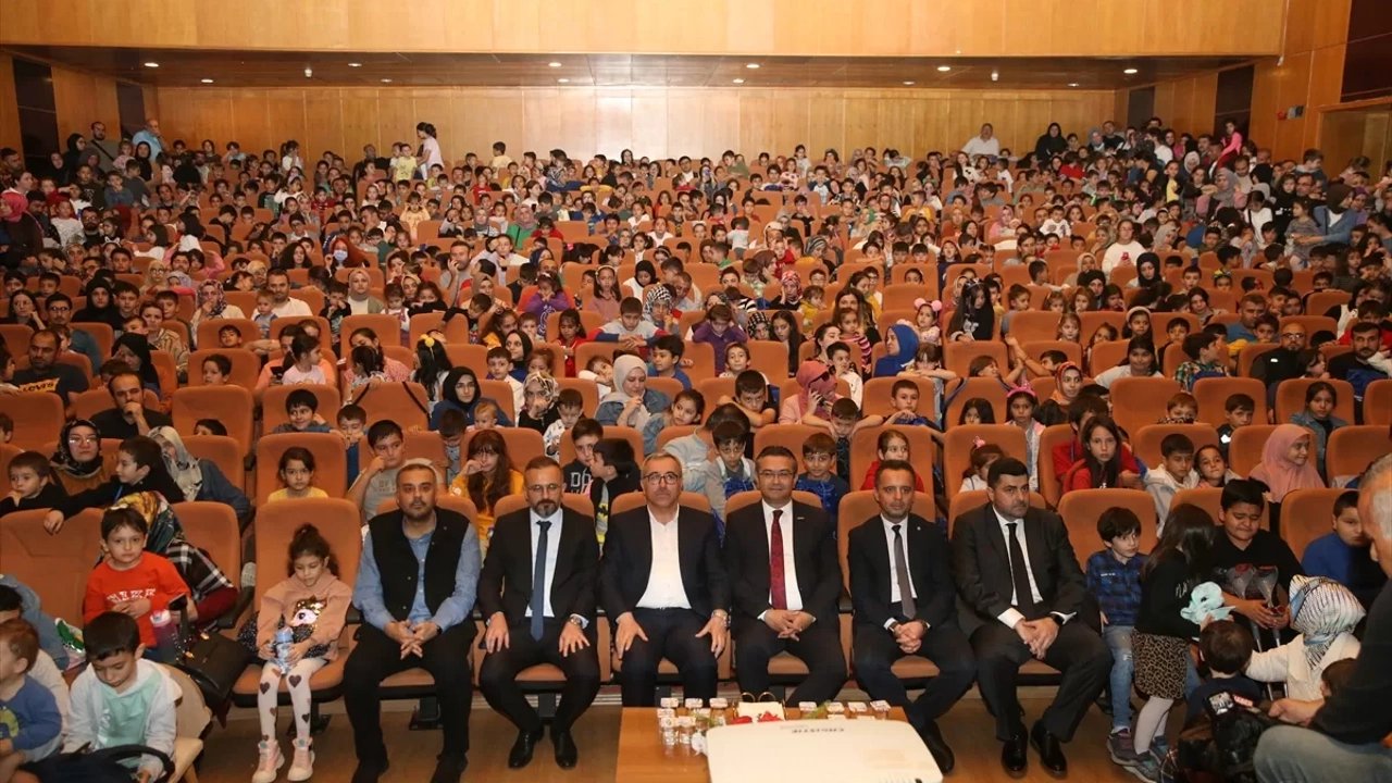 Kahramanmaraş'ta "Aslan Hürkuş 3: Anka Adası" filminin galası yapıldı