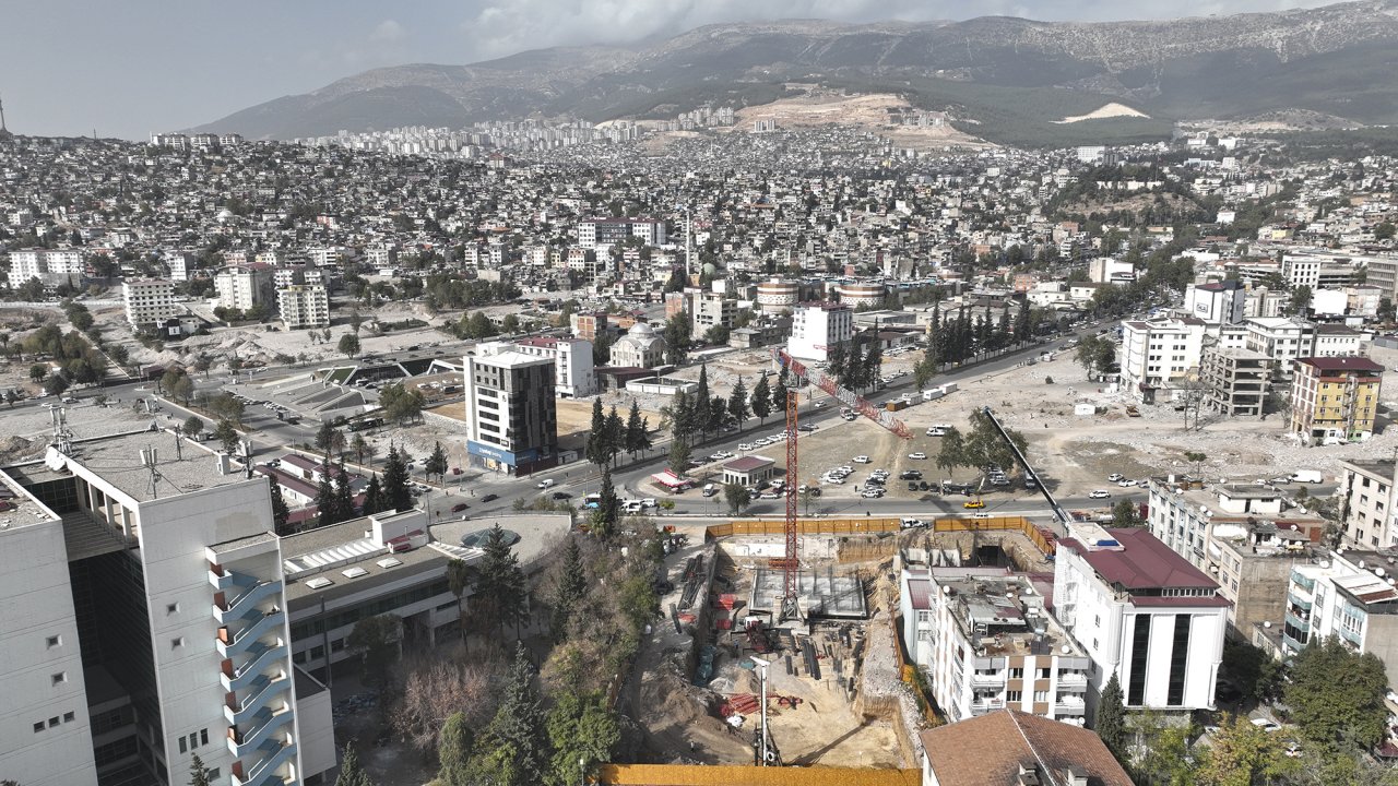 Kahramanmaraş'ta yerle bir olan Hükümet Bulvarı eski canlılığına kavuşacak!