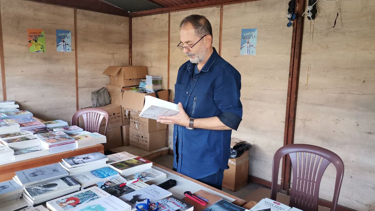 Yazar Nuri Yıldız 11, eserini yayınladı