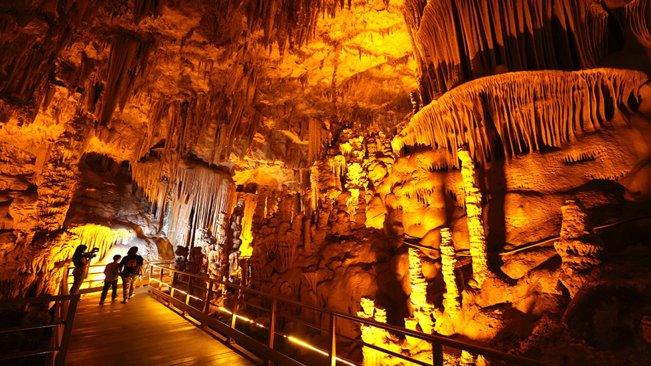 Mersin mağaraları mistik yolculuk yaşatıyor!