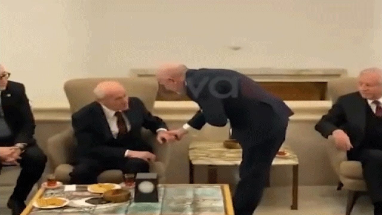 Kahramanmaraş Milletvekili Ali Öztunç ve Devlet Bahçeli arasında samimi anlar!