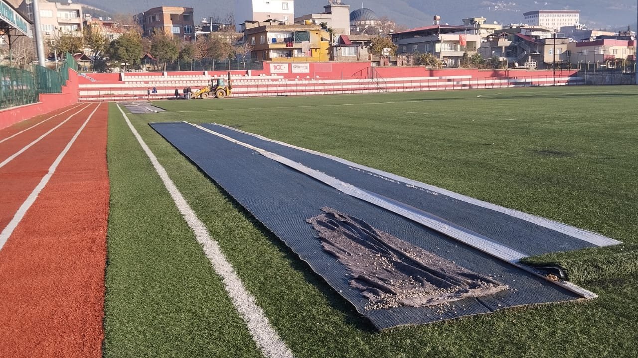 Kahramanmaraş’ta Batıpark Futbol Sahası yenileniyor!