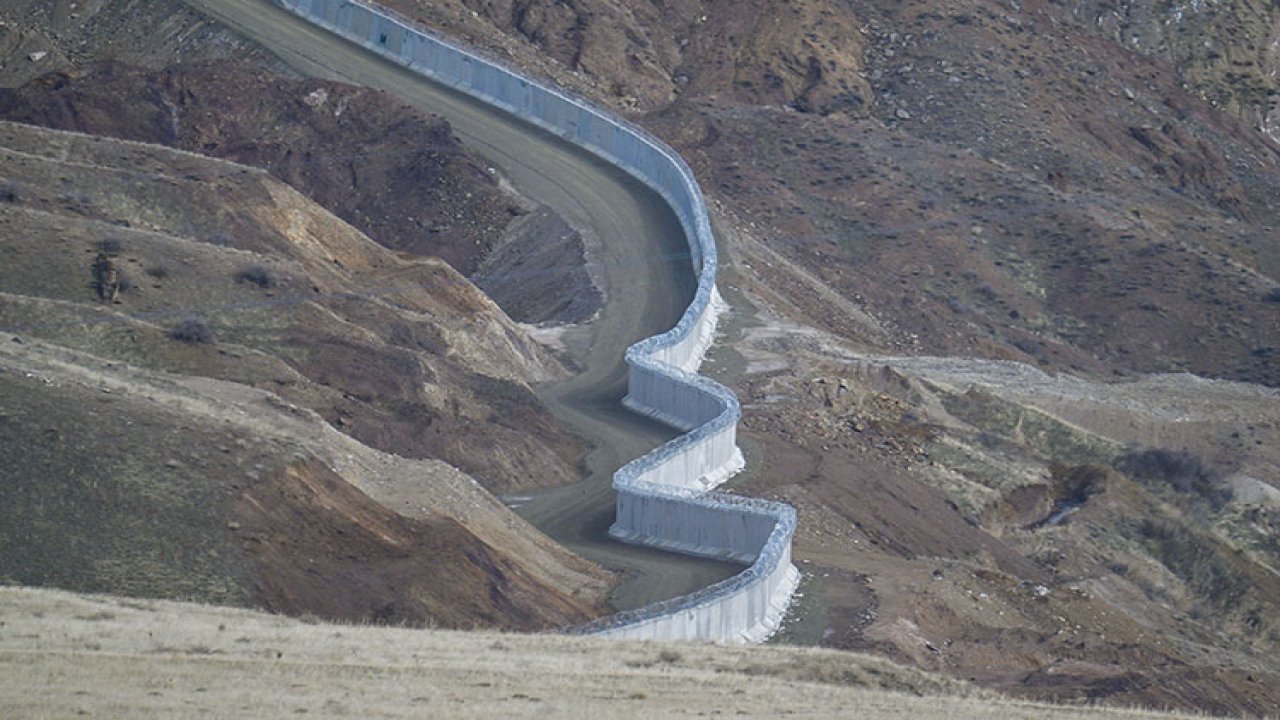 İran sınırına 170 kilometrelik duvar!