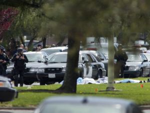 Abdde Okula Silahlı Saldırı: 2 Ölü, 4 Yaralı