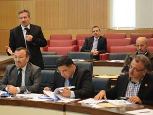 Belediye Meclisi Oturuma Ara Verdi