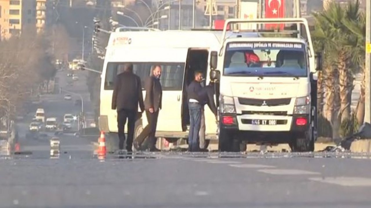 KAHRAMANMARAŞ'TA ÖĞRENCİ SERVİSLERİ ÇARPIŞTI: 9 YARALI