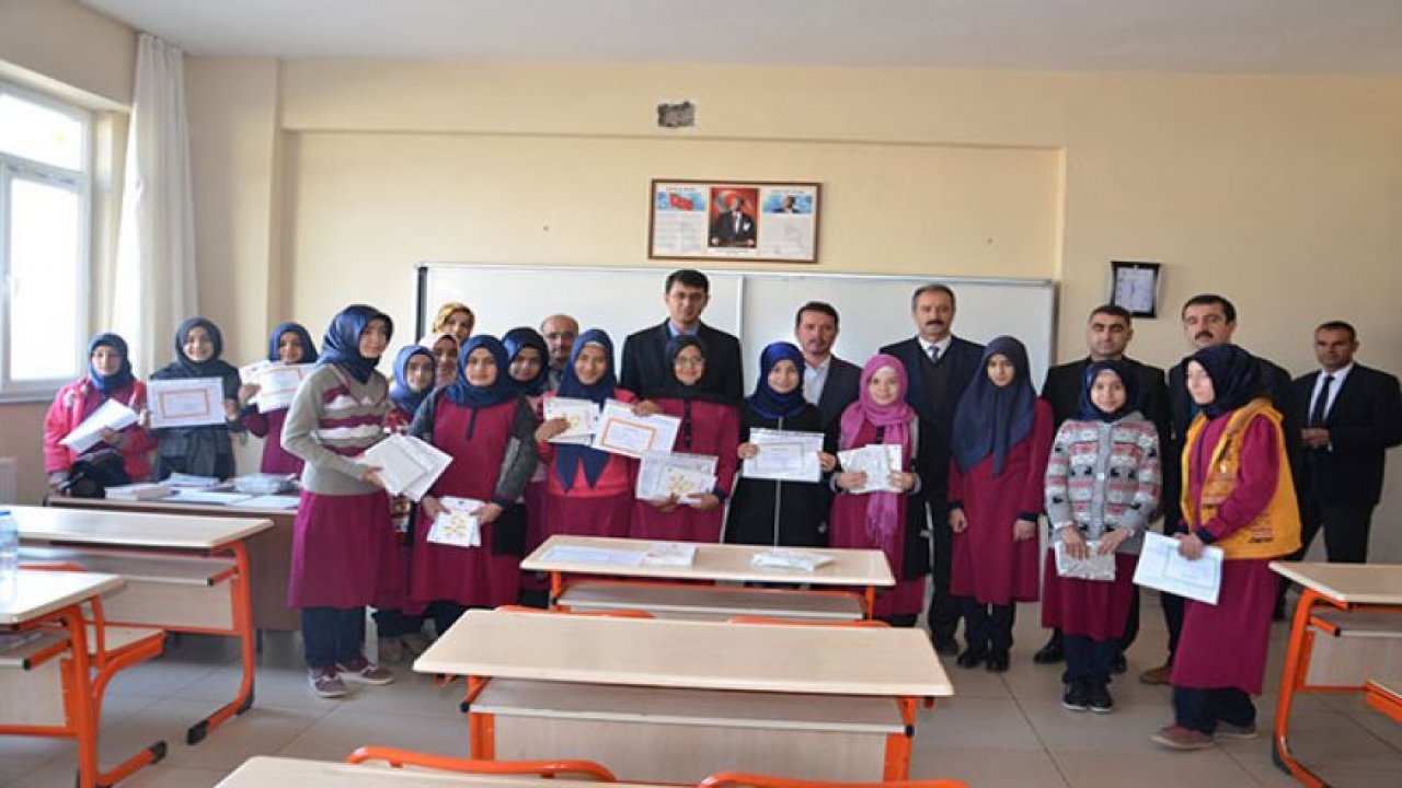 Başkan Okumuş, öğrencilerin karne sevincini paylaştı