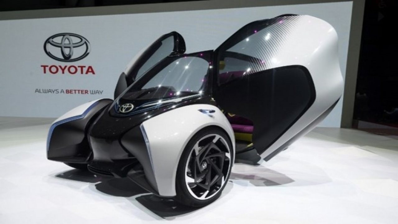 Toyota'nın i-TRIL Concept'i görücüye çıktı