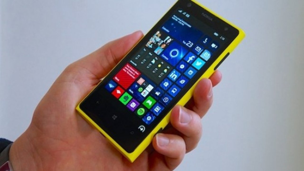 MİCROSOFT, WİNDOWS PHONE ÜRETİMİNİ DURDURUYOR!